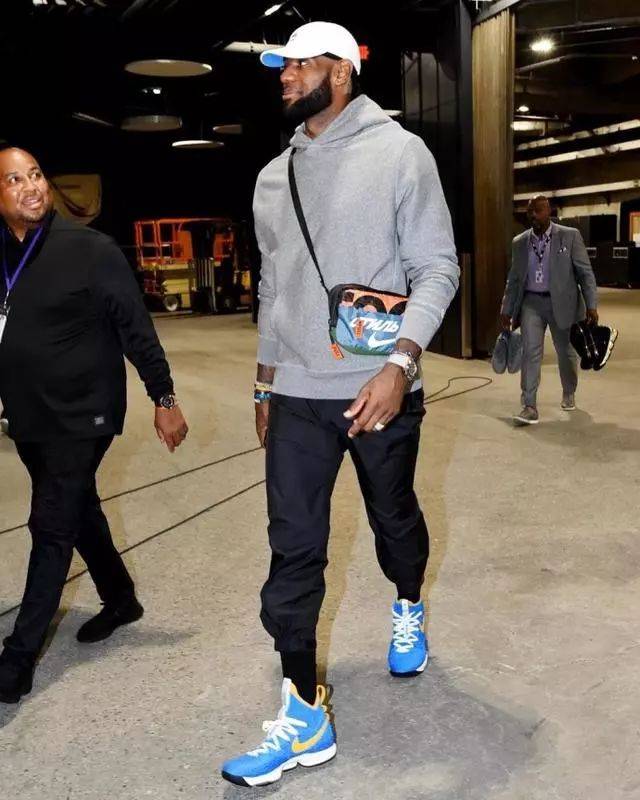 成为赛场的 成为赛场的